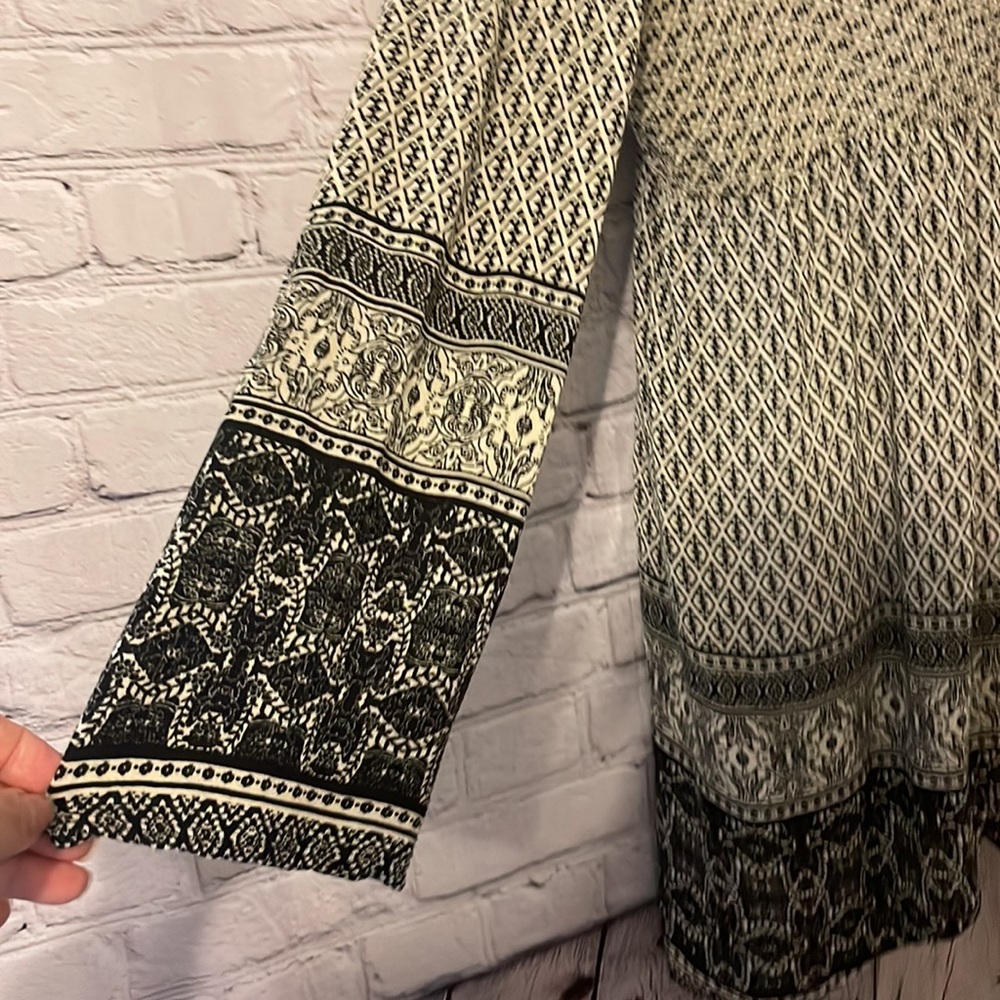 Charlotte Russe black and ivory mixed print boho Large - Picture 8 of 10